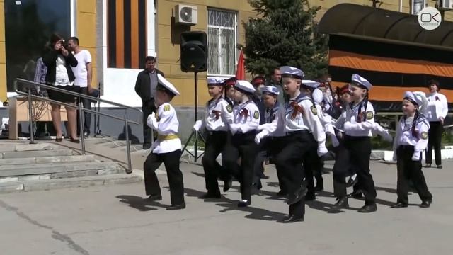 Любим армию свою