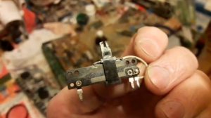 Ремонт переменного резистора своими руками. Ремонт регулятора баланса. Восстановление.