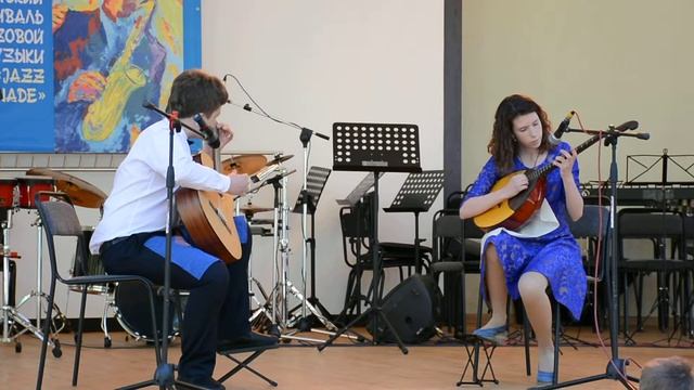 Дуэт Кубышкина Юлия(домра) и Галигузов Денис(гитара) смотреть онлайн