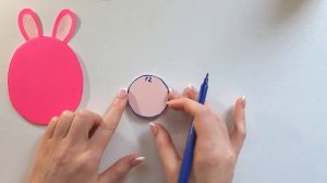 Как сделать часы с крутящейся стрелкой