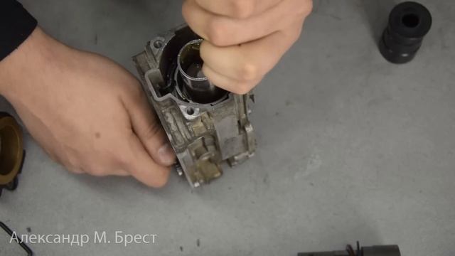 Пропал удар, упала мощность! Как починить перфоратор HR4001C. Ремонт перфоратора SDS MAX