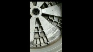 Как выбить обойму подшипника из бака Indesit.