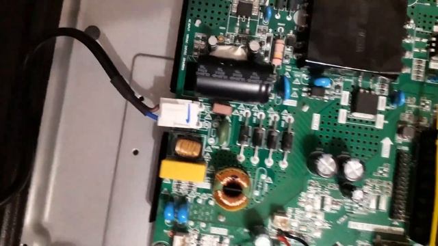 Ремонт телевизора Harper 42F660TS смотреть онлайн