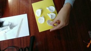 Открытка-аппликация из ватных дисков