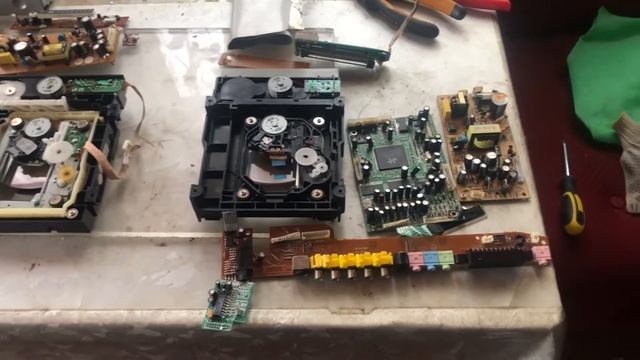 Разбор видеоплееров. Сколько можно заработать на их разборе? смотреть онлайн