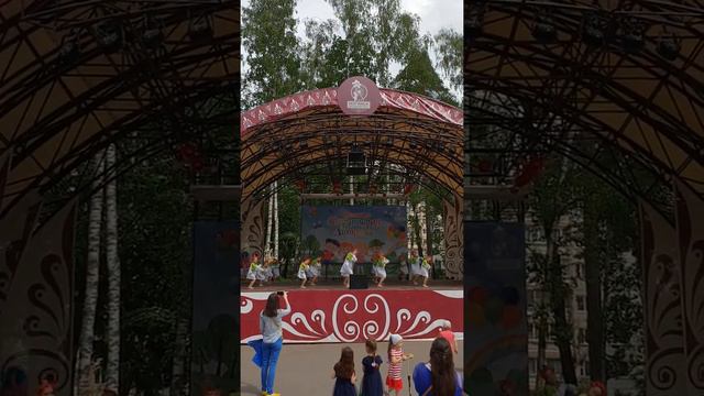 Может знает Лес. Худож. Гимнастика смотреть онлайн