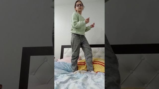 это моë первое видео!Сейчас 1 ноября 2023 год у меня сейчас 9 подписчиков смотреть онлайн