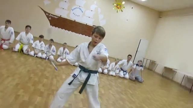 Работа с нунчаками. смотреть онлайн