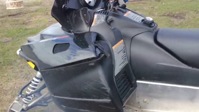 2010 Polaris IQ Shift 550 Snowmobile смотреть онлайн