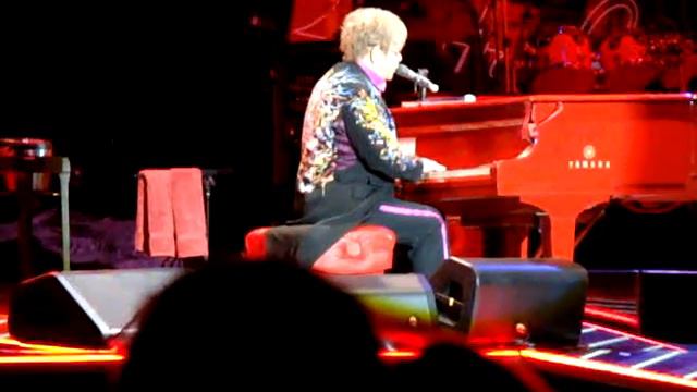 Элтон Джон The Red Piano смотреть онлайн