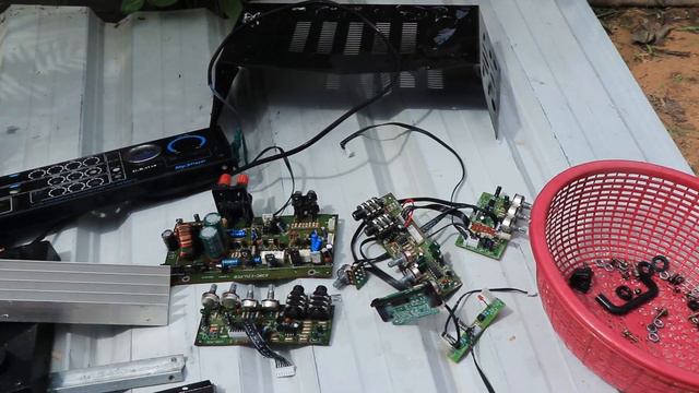 New Method Videos 2020 - Restoration oldest AMPLIFIER Manual worker Restore ancient Amplifier смотреть онлайн