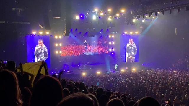 Twenty One Pilots - My Blood Oakland Oracle Arena смотреть онлайн
