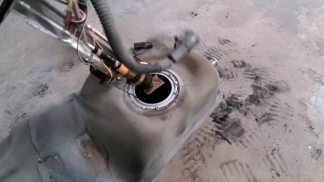 Ford Explorer Fuel Pump Replacement смотреть онлайн