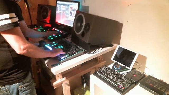 ABC - HOW TO BE A MILLIONAIRE (TONREITER LIVE VINYL-REMIX) смотреть онлайн