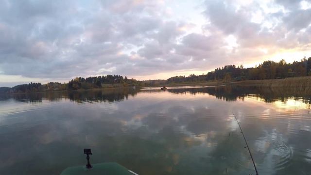 ЗА ЩУКОЙ В ТРИ СПИННИНГА. РЫБАЛКА С СЫНОВЬЯМИ. Ладожские шхеры. Карелия. смотреть онлайн