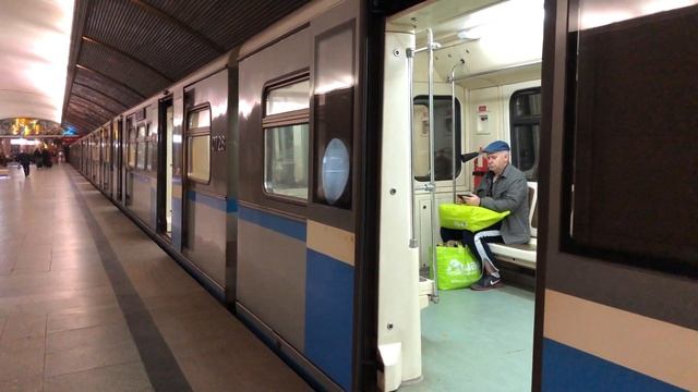 81-740/741.1 Русич На станции Черкизовская смотреть онлайн