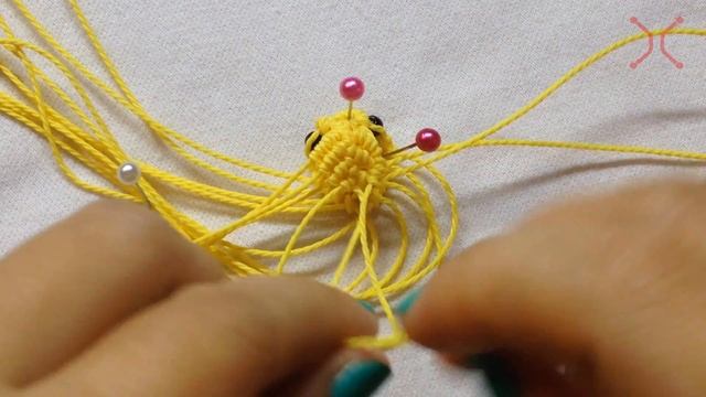 Macrame tutorial: 3D golden fish key chain - Step by step macrame animal pattern смотреть онлайн