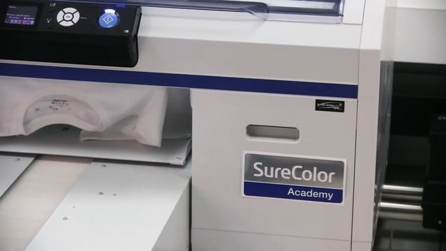 Печать футболки на принтере Epson SureColor SC-F2000 (F2000) смотреть онлайн
