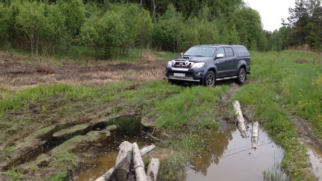 Toyota hilux грязь брод бездорожье 4x4 проходимость тойота хайлакс смотреть онлайн