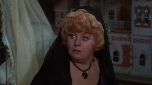 Trailer - Whoever Slew Auntie Roo? Starring Shelley Winters смотреть онлайн