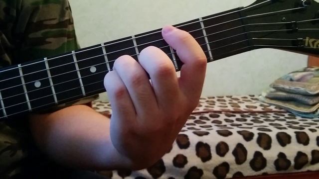 Как ставить аккорд C (до мажор) подробно смотреть онлайн