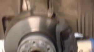 BMW E60 Замена переднего амортизатора