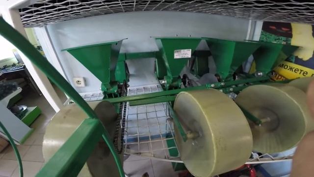 Сеялка овощная мотоблочная СОМ смотреть онлайн