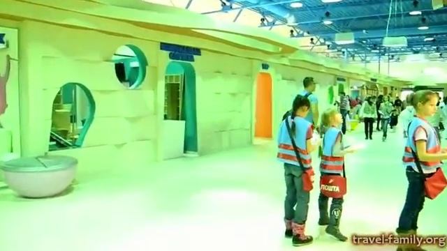 Для развлечения и развития детей: почтальоны в "Городе профессий" смотреть онлайн