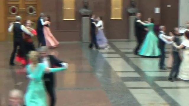 Вальс-мазурка. Бал на Поклонной горе 04.05.2014 смотреть онлайн
