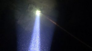 ОПАСНАЯ ПОДВОДНАЯ ОХОТА НА ОСТРОГУ НОЧЬЮ ПОЙМАЛ СОМА