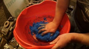 Жидкие обои, добавляем краску