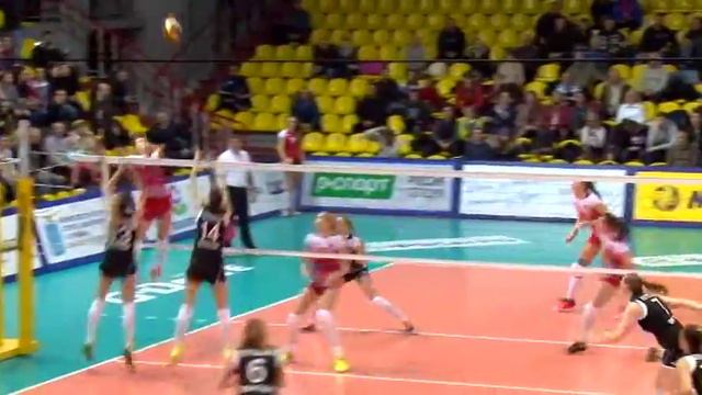 Волейболистки саратовского "Протона" проиграли "Ленинградке" из Санкт-Петербурга смотреть онлайн