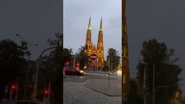 Католический храм. Базилика Святых Михаила и Флориана \ Bazylika Świętych Michała i Floriana смотреть онлайн