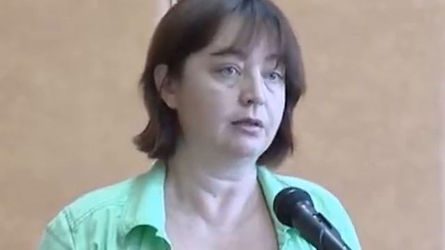 МОЛОКА НЕ ХВАТАЕТ НА ВОЛОГОДЧИНЕ смотреть онлайн