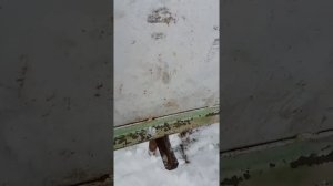 Практичный фиксатор гаражных ворот