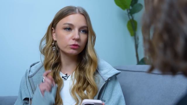 Кто лучше врет ?**Амина Tenderlybae vs ЯЯна** смотреть онлайн