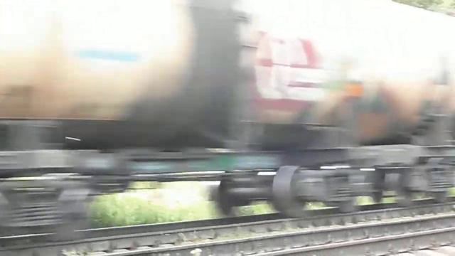 ВЛ80т-1629 с грузовым поездом (тифон) смотреть онлайн