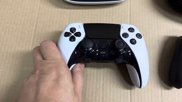 DualSence Edge vs. Elite Controller 2 смотреть онлайн