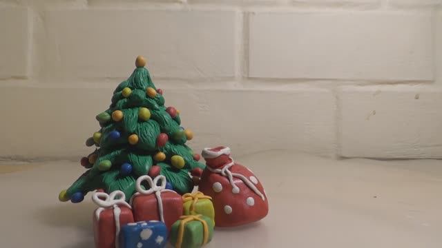 Подарки новогодние из пластилина. смотреть онлайн