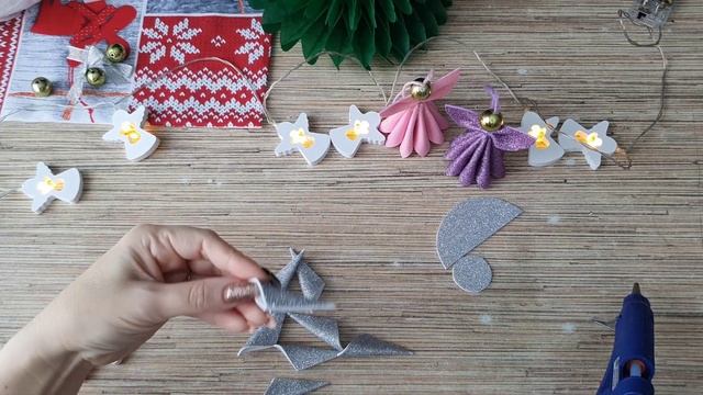 Новогодний рождественский ангел из фоамирана. Елочные украшения. DIY new year's angel for christmas смотреть онлайн