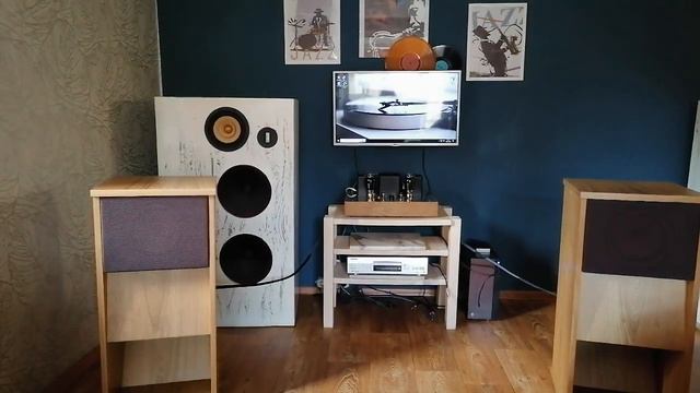 Pink Floyd на ШП динамиках CORAL BETA-8. смотреть онлайн