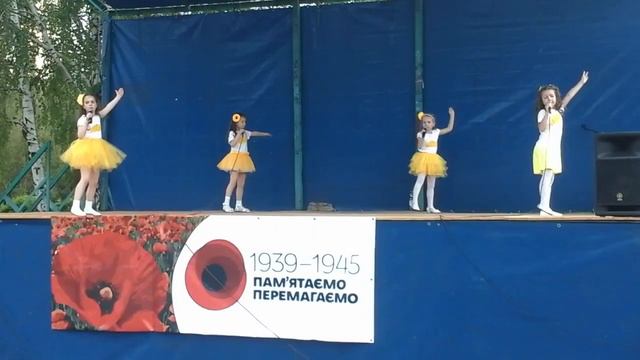 Каролина Трюфелька " Жайворонок" на 0 мая виглянуло сонечко смотреть онлайн