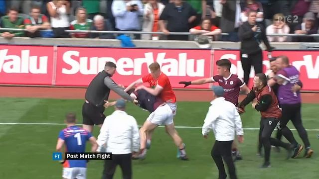 "Disgusting, scandalous, shameful" - RTE GAA panel react to Croke Park brawl смотреть онлайн