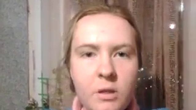 Маша поет песню про белый рояль