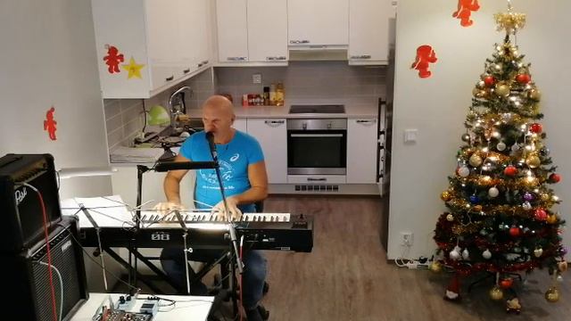 "Яблоки на снегу" (Cover) смотреть онлайн