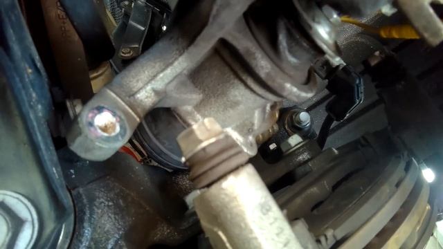 How To Release The Electric Park Brake With NO Special Tools Required!!! смотреть онлайн