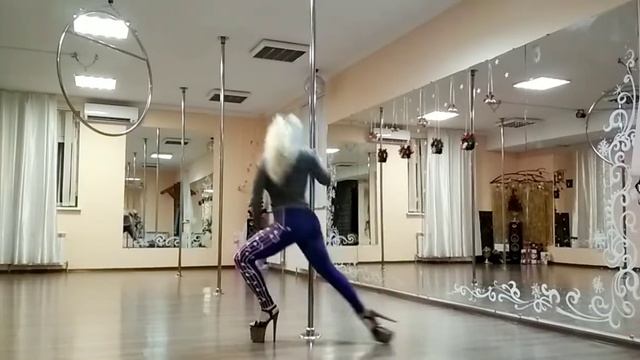 PoleDance Masha Danceova Exodrive смотреть онлайн