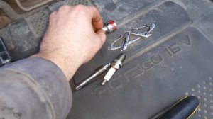 Сорванная резьба свечи зажигания