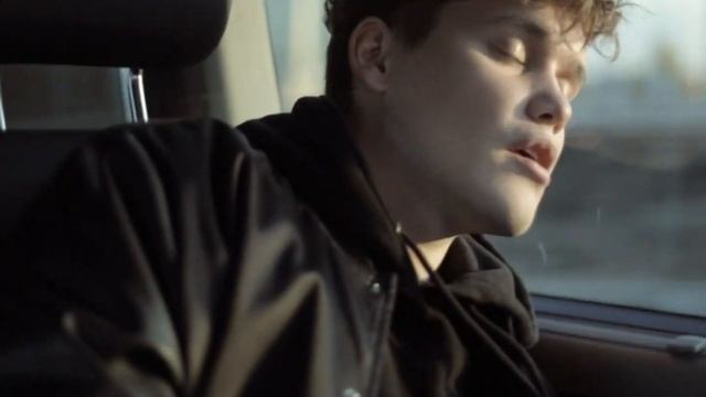 Типичная поездка на маршрутке по нашим дорогам смотреть онлайн