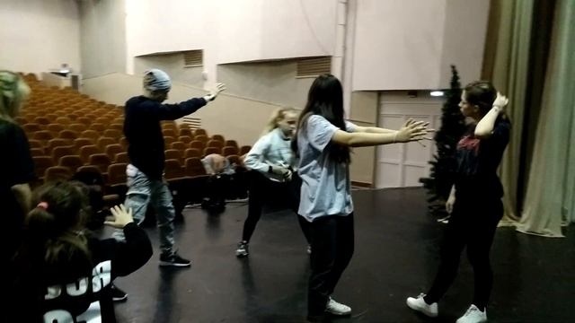 Wake-up Squad Передача, контакт, взаимодействие смотреть онлайн